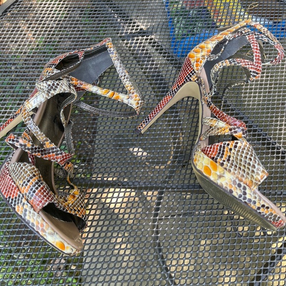 Michael Antonio Snakeskin Women's High Heel Sandals size 7.5 - Picture 2 of 7